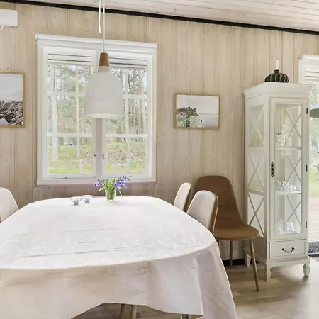 1301-aakirkeby-fyrreskoven-11 Vester Somarken